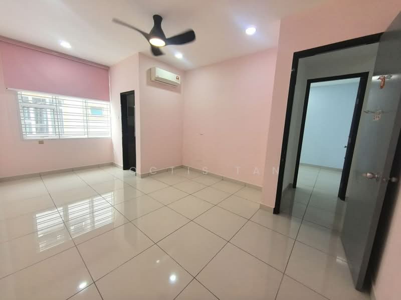 3-storey Terraced House for Sale in Nusa Sentral (Iskandar Puteri (Nusajaya)) - Noctis Tan - Living Room - PropertyGuru.com.my