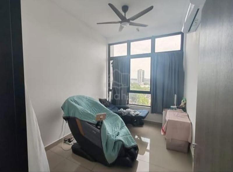 Kediaman Servis untuk Dijual di Twin Tower Residence - Eddy Tan - View - PropertyGuru.com.my