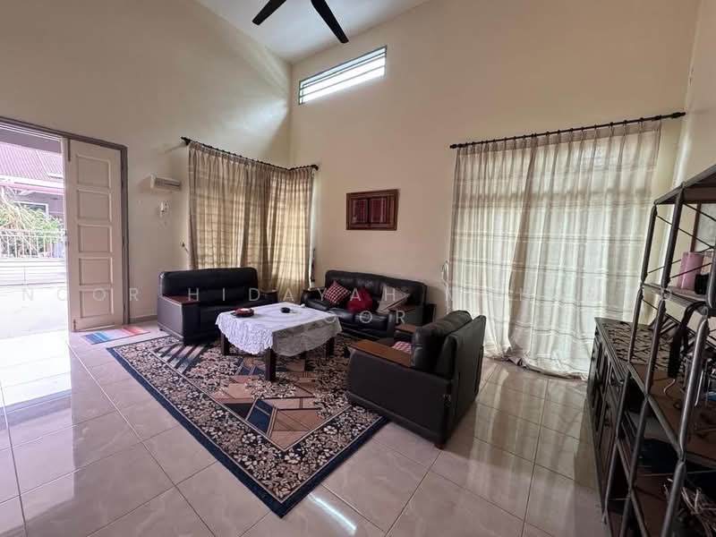 Semi-Detached House for Sale in Taman Sungai Petai Permai 2 (Sungei Petai) - Noor Hidayah Mohamad Noor - Living Room - PropertyGuru.com.my