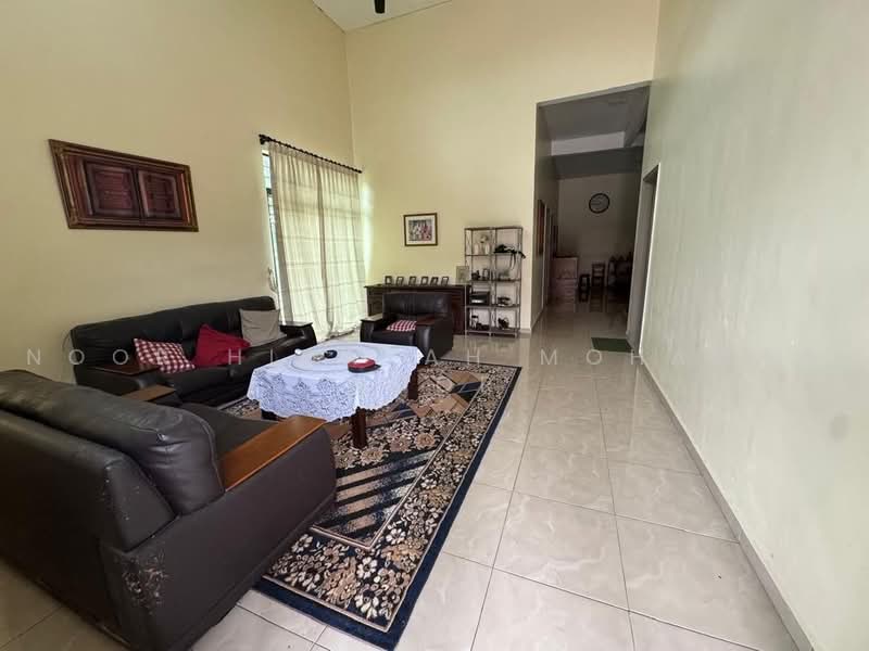 Semi-Detached House for Sale in Taman Sungai Petai Permai 2 (Sungei Petai) - Noor Hidayah Mohamad Noor - Living Room - PropertyGuru.com.my