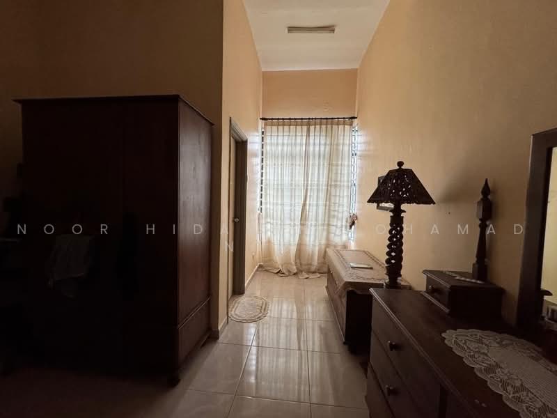 Semi-Detached House for Sale in Taman Sungai Petai Permai 2 (Sungei Petai) - Noor Hidayah Mohamad Noor - Corridor - PropertyGuru.com.my