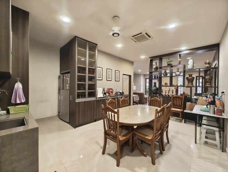 Semi-Detached House for Sale in Bandar Sungai Long (Selangor) - Hei Kar Jun - Kitchen - PropertyGuru.com.my