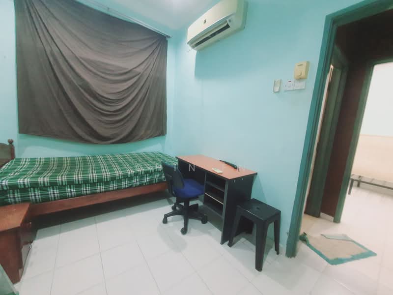 2-storey Terraced House for Sale in Taman Angkasa Nuri (Durian Tunggal) - CHIN FN - Bedroom - PropertyGuru.com.my