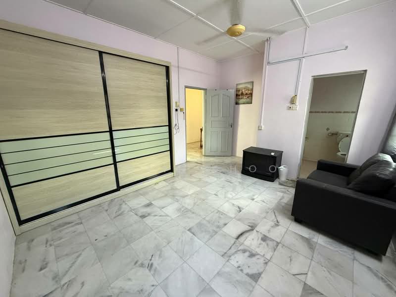 2-storey Terraced House for Sale in Taman Song Choon (Ipoh) - Qazin Khoo - Interior - PropertyGuru.com.my