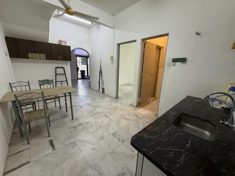 2-storey Terraced House for Sale in Taman Song Choon (Ipoh) - Qazin Khoo - Interior - PropertyGuru.com.my