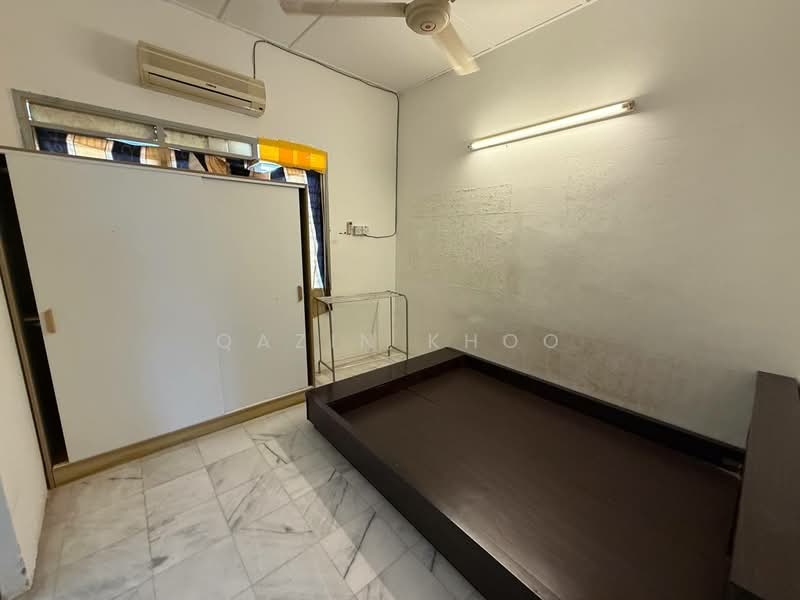 2-storey Terraced House for Sale in Taman Song Choon (Ipoh) - Qazin Khoo - Bedroom - PropertyGuru.com.my
