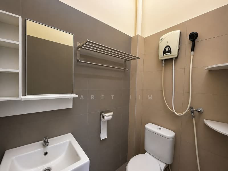 1-storey Terraced House for Rent in Taman Mount Austin (Tebrau) - Garet Lim - Bathroom - PropertyGuru.com.my