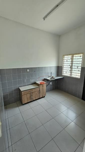 2-storey Terraced House for Rent in Bandar Teknologi Kajang (Kajang) - Emma . - Kitchen - PropertyGuru.com.my