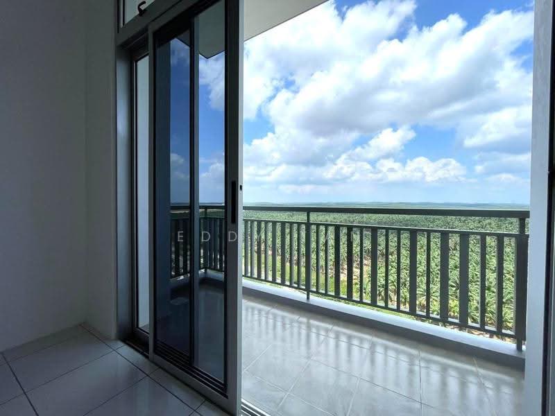 Pangsapuri untuk Dijual di Camellia Residence - Eddy Tan - Balcony - PropertyGuru.com.my