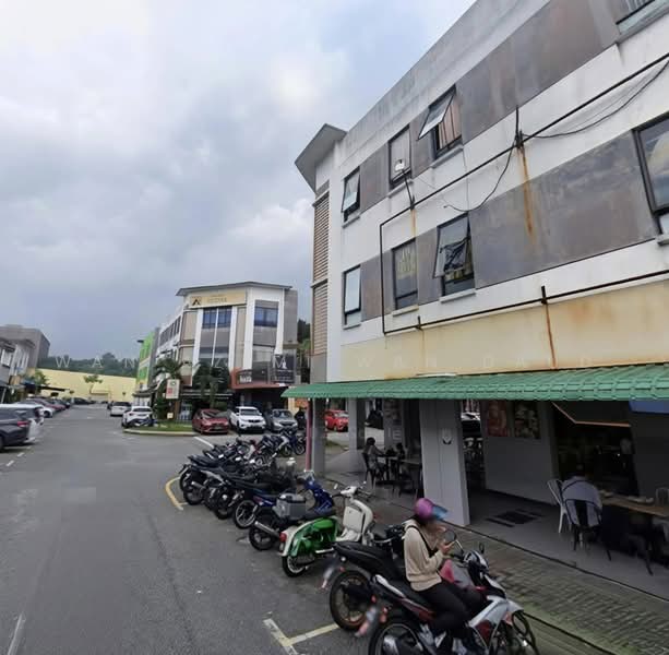 Shop / Office for Sale in Sungai Buloh (Selangor) - Wan Azemi Wan Daud - Exterior - PropertyGuru.com.my