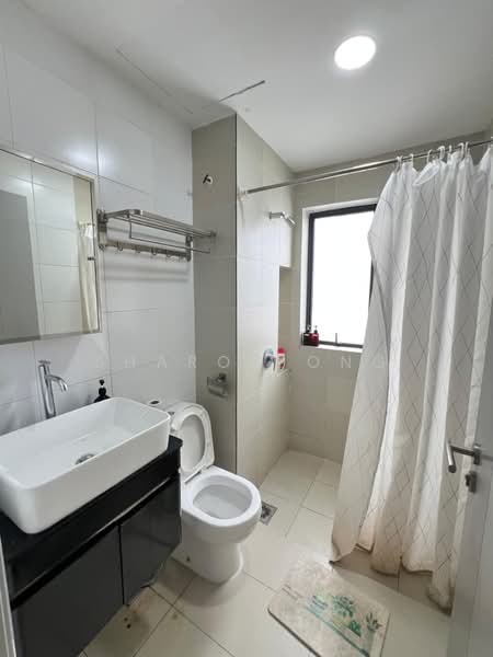 Servis Apartment untuk Dijual di Residences @ 1 Tebrau - Sharon Ong - Bathroom - PropertyGuru.com.my