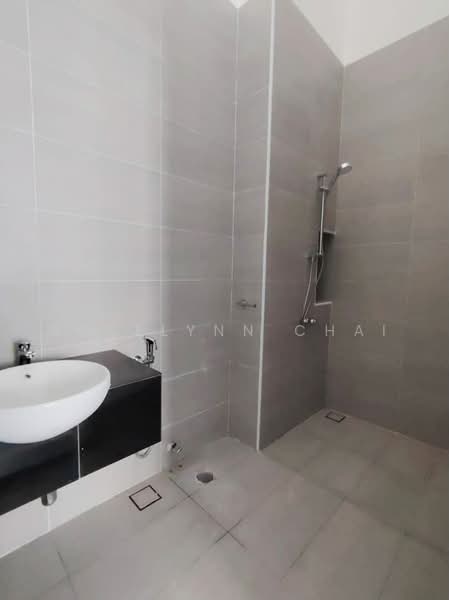 Semi-Detached House for Sale in Eco Spring (Johor Bahru) - Roselynn Chai - Bathroom - PropertyGuru.com.my