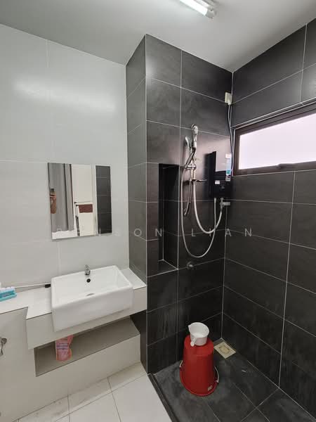 Terraced House for Sale in Puncak Alam (Selangor) - Benson Lian - Bathroom - PropertyGuru.com.my