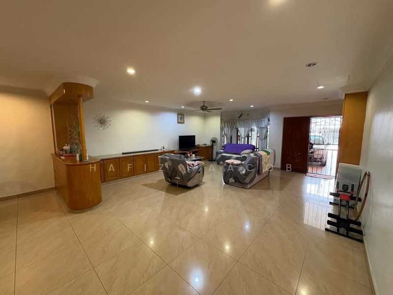Terraced House for Sale in Taman Bayu Perdana (Klang) - Hafiz Yaacob - Living Room - PropertyGuru.com.my