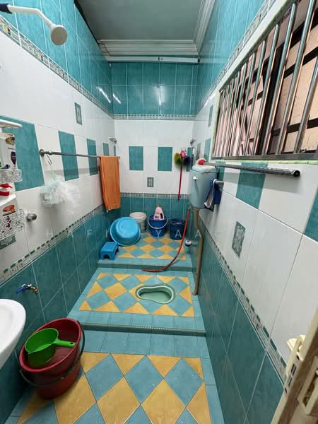 Terraced House for Sale in Taman Bayu Perdana (Klang) - Hafiz Yaacob - Bathroom - PropertyGuru.com.my