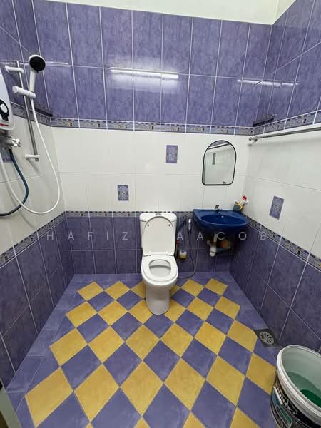 Terraced House for Sale in Taman Bayu Perdana (Klang) - Hafiz Yaacob - Bathroom - PropertyGuru.com.my