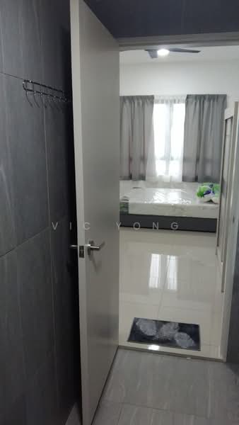 Kediaman Servis untuk Dijual di Savvy @ Riana Dutamas - Vic Yong - Bedroom - PropertyGuru.com.my