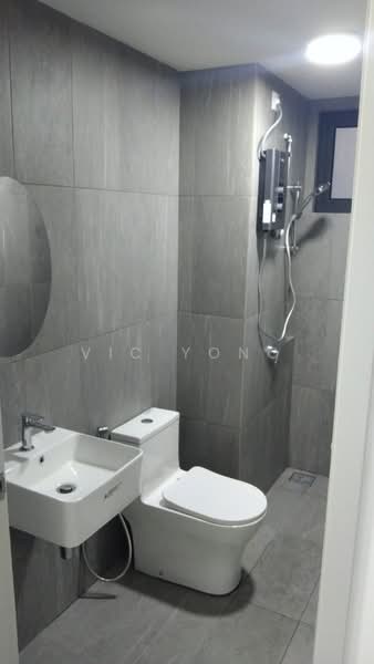 Kediaman Servis untuk Dijual di Savvy @ Riana Dutamas - Vic Yong - Bathroom - PropertyGuru.com.my