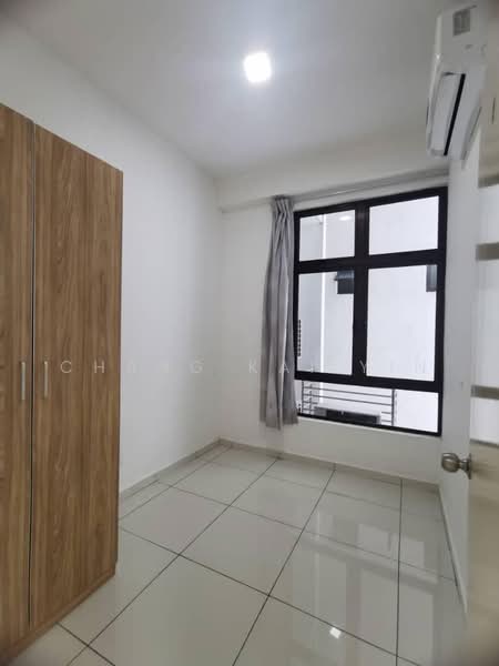 Service Residence for Sale at D'Summit Residences - Chang Kai Yin - PropertyGuru.com.my