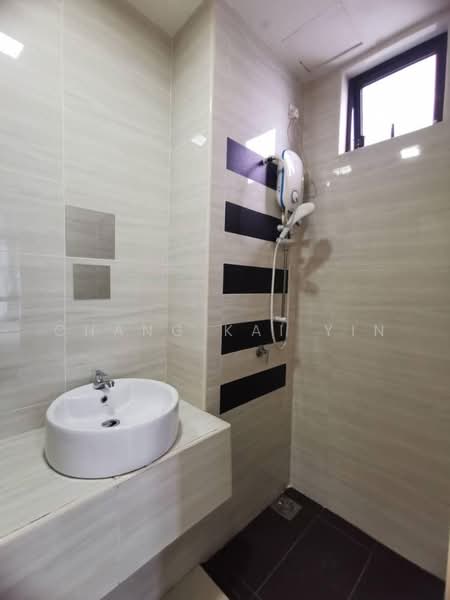 Service Residence for Sale at D'Summit Residences - Chang Kai Yin - PropertyGuru.com.my