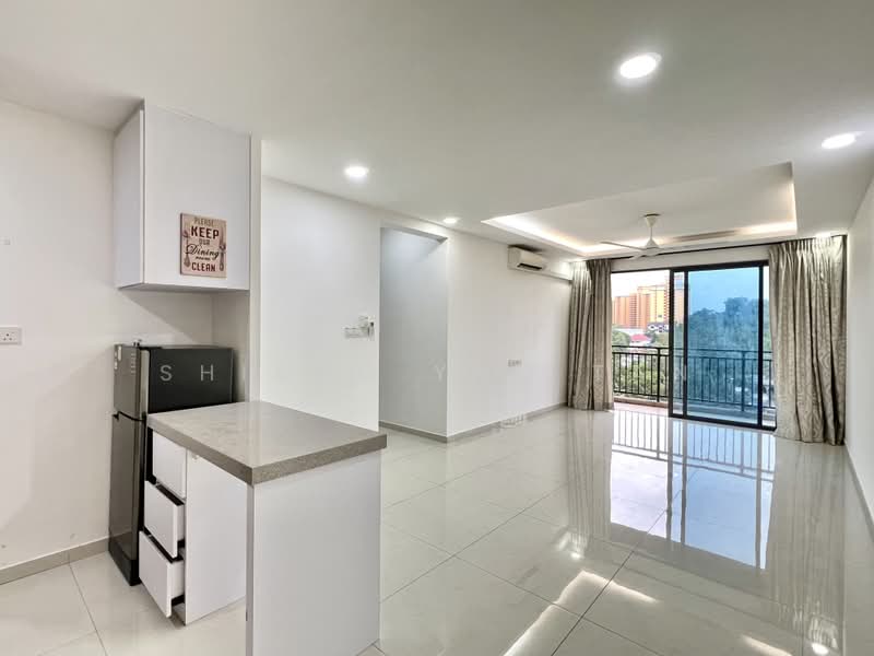 Servis Apartment untuk Dijual di Country Garden Central Park - Shiang Yng Tan - Living Room - PropertyGuru.com.my