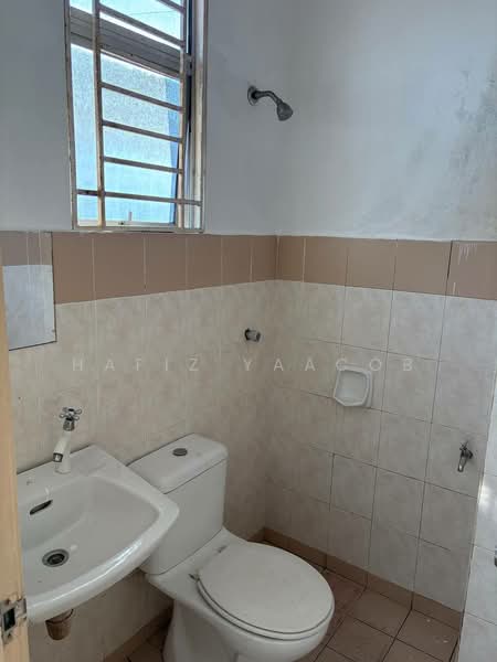 2-storey Terraced House for Sale in Bandar Parklands (Klang) - Hafiz Yaacob - Bathroom - PropertyGuru.com.my