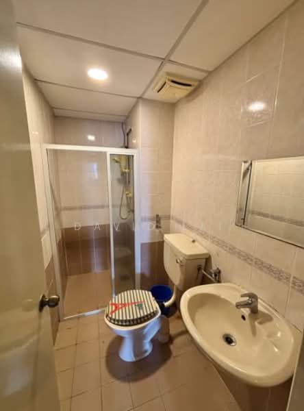 Kondominium untuk Dijual di Kiaramas Sutera - David Lai - Bathroom - PropertyGuru.com.my