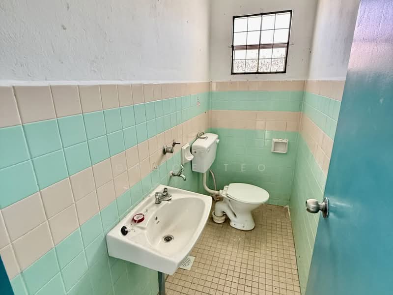 Rumah Teres 2-Tingkat untuk Disewa di Kota Kinabalu (Sabah) - Grace Teo - Bathroom - PropertyGuru.com.my