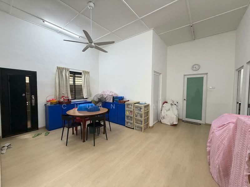 Rumah Banglo untuk Dijual di Taman Kebun Teh (Johor Bahru) - Chuan Liang - Dining Area - PropertyGuru.com.my
