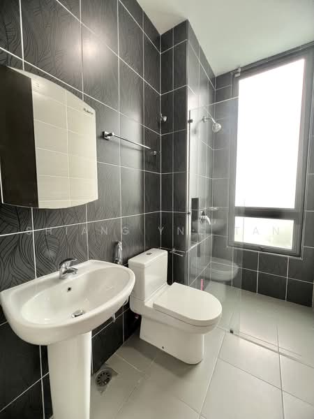 Rumah Berkembar untuk Dijual di Setia Eco Gardens (Gelang Patah) - Shiang Yng Tan - Bathroom - PropertyGuru.com.my