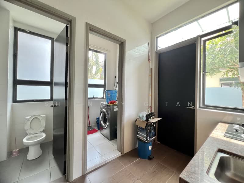 Rumah Berkembar untuk Dijual di Setia Eco Gardens (Gelang Patah) - Shiang Yng Tan - Bathroom - PropertyGuru.com.my