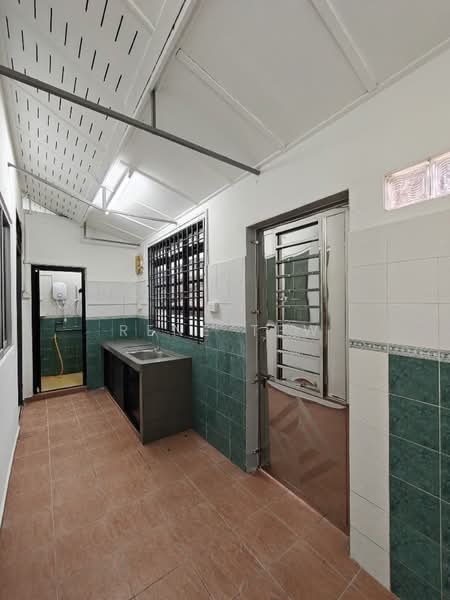 Rumah Teres 1 Tingkat untuk Disewa di Taman Molek (Johor Bahru) - Rene Tew - PropertyGuru.com.my