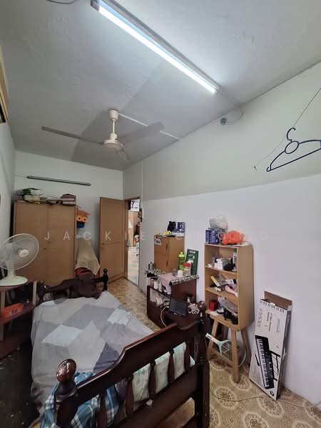 Rumah Teres 2 Tingkat untuk Dijual di Taman United (Jalan Klang Lama (Old Klang Road)) - Jackie Chong - Bedroom - PropertyGuru.com.my
