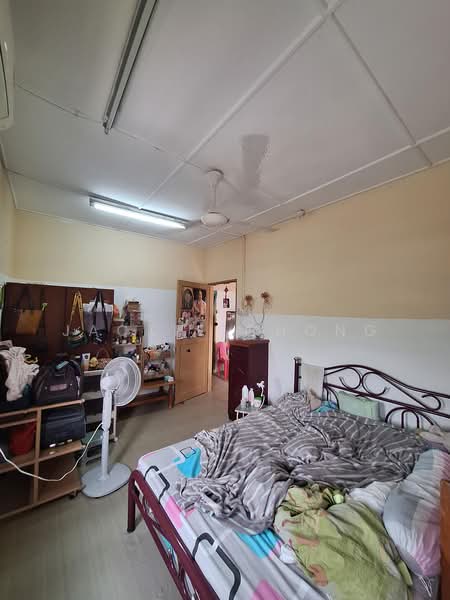 Rumah Teres 2 Tingkat untuk Dijual di Taman United (Jalan Klang Lama (Old Klang Road)) - Jackie Chong - Bedroom - PropertyGuru.com.my