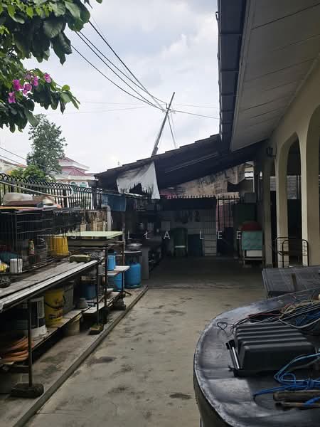 2-storey Terraced House for Sale in Bandar Baru Sri Petaling (Sri Petaling) - Stella Lee - Exterior - PropertyGuru.com.my