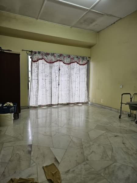 2-storey Terraced House for Sale in Bandar Baru Sri Petaling (Sri Petaling) - Stella Lee - Master bedroom - PropertyGuru.com.my