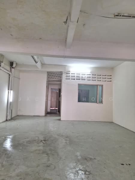 Kedai untuk Dijual di Kuchai Lama (Kuala Lumpur) - Jackie Chong - Interior - PropertyGuru.com.my