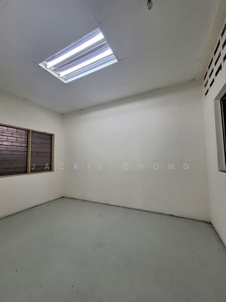 Kedai untuk Dijual di Kuchai Lama (Kuala Lumpur) - Jackie Chong - Interior - PropertyGuru.com.my