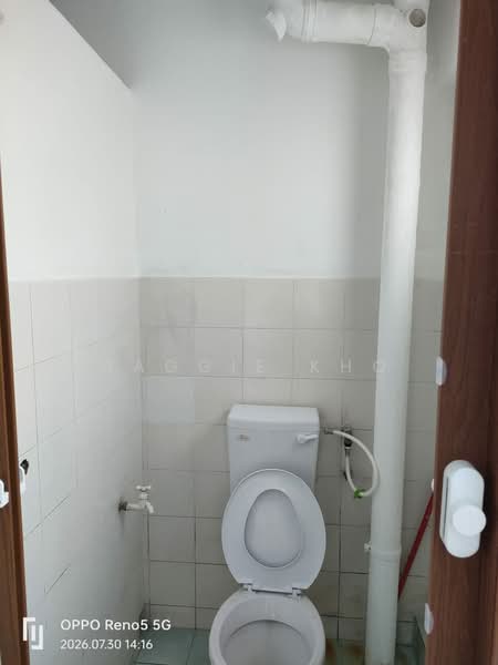 Rumah Flat untuk Disewa di Danau Kota Flat - Maggie Kho - Bathroom - PropertyGuru.com.my