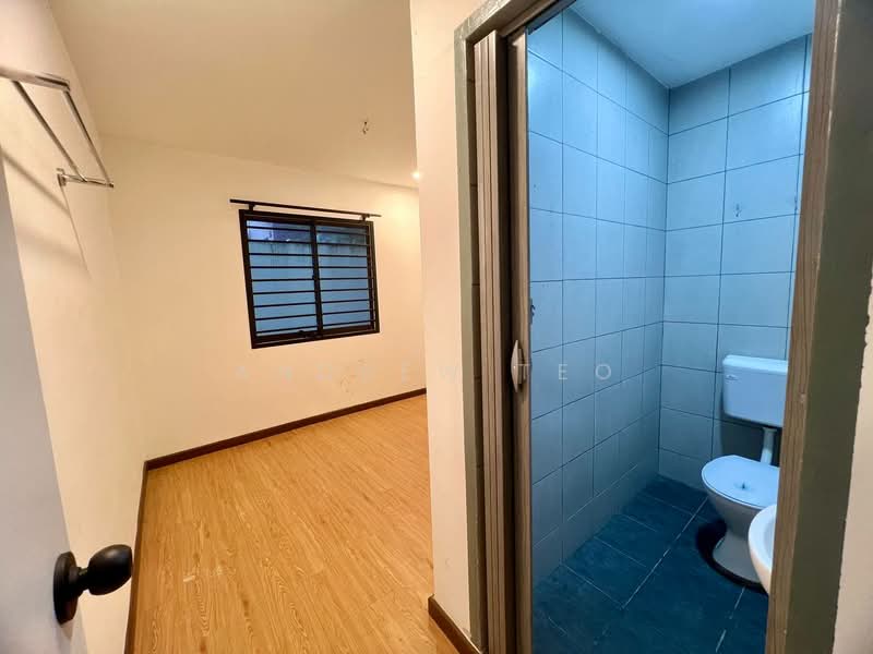 Rumah Teres 2 Tingkat untuk Dijual di Taman Desa Cemerlang (Ulu Tiram) - Andrew Teo - Bedroom - PropertyGuru.com.my