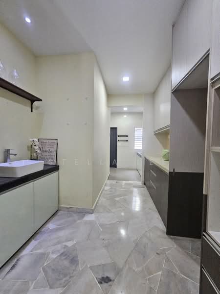 Rumah Teres 2 Tingkat untuk Dijual di Bandar Sungai Long (Selangor) - Stella Lee - Kitchen - PropertyGuru.com.my