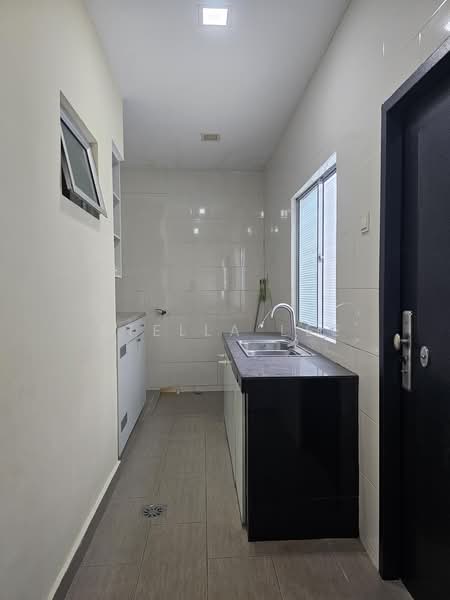 Rumah Teres 2 Tingkat untuk Dijual di Bandar Sungai Long (Selangor) - Stella Lee - Kitchen - PropertyGuru.com.my