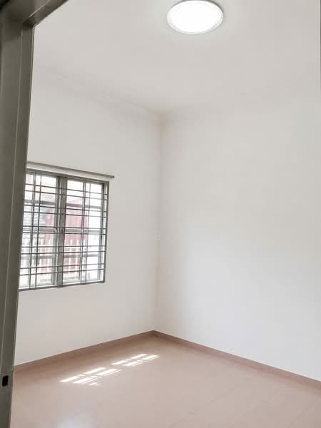 Rumah Teres 2-Tingkat untuk Dijual di Taman Lestari Perdana (Seri Kembangan) - Grace Oon - Interior - PropertyGuru.com.my