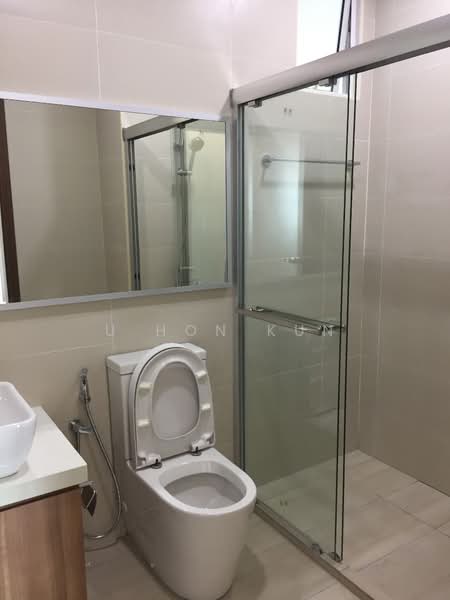 Servis Apartment untuk Disewa di Grandview 360 - U Hon Kun - Bathroom - PropertyGuru.com.my
