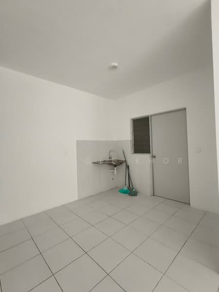 Condominium for Rent at Residensi Sateria - Nichole Khor - Kitchen - PropertyGuru.com.my