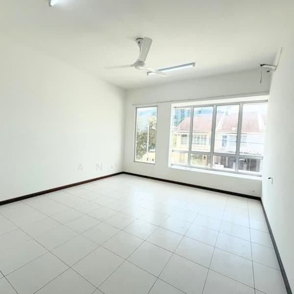 Rumah Teres 2 Tingkat untuk Disewa di Teluk Kumbar (Penang) - Ann Khor - Interior - PropertyGuru.com.my