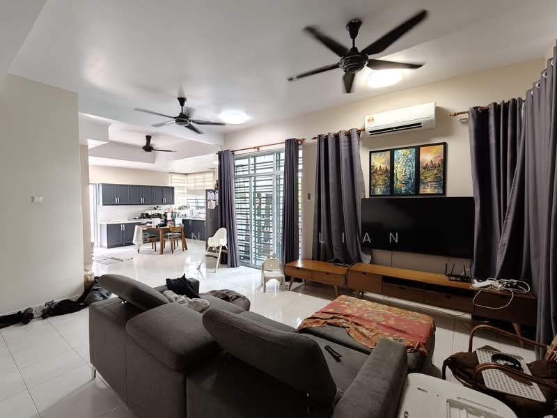2-storey Terraced House for Rent in Puncak Alam (Selangor) - Benson Lian - Living Room - PropertyGuru.com.my