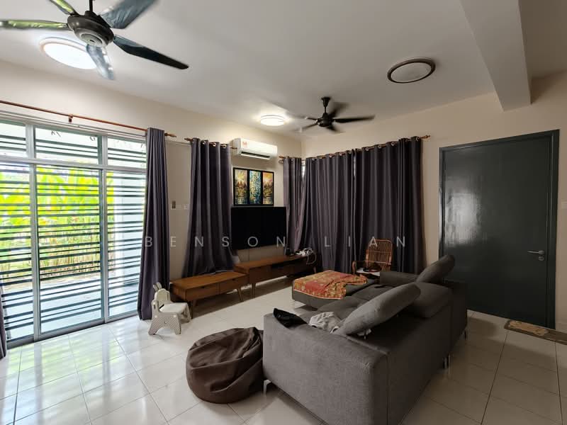 2-storey Terraced House for Rent in Puncak Alam (Selangor) - Benson Lian - Living Room - PropertyGuru.com.my
