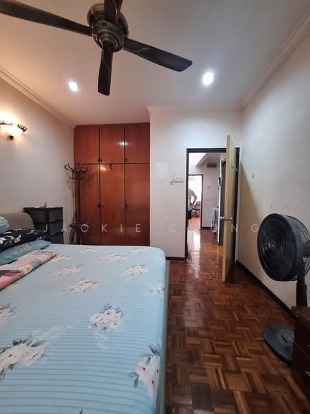 2-storey Terraced House for Sale in Taman Overseas Union (Taman Oug) (Jalan Klang Lama (Old Klang Road)) - Jackie Chong - Bedroom - PropertyGuru.com.my