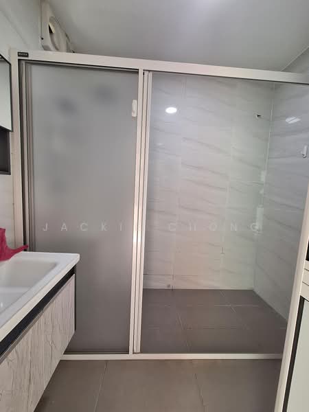 2-storey Terraced House for Sale in Taman Overseas Union (Taman Oug) (Jalan Klang Lama (Old Klang Road)) - Jackie Chong - Bathroom - PropertyGuru.com.my